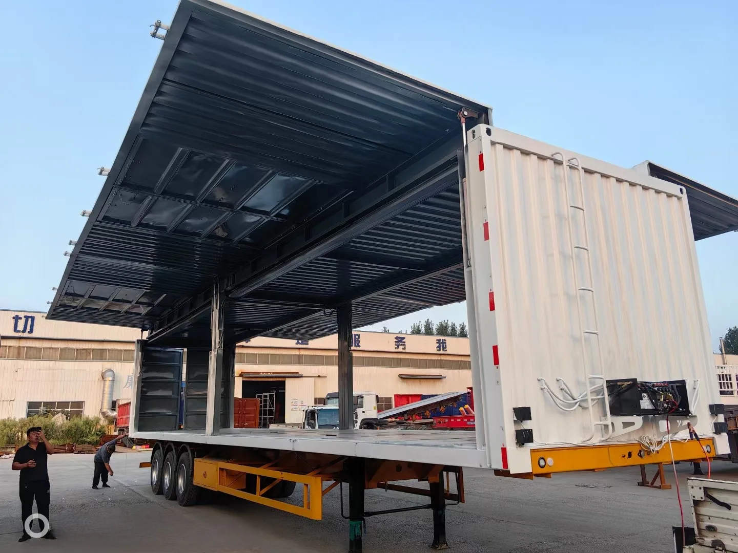 Dry Van Semi Trailer